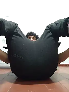 Snapshot of kittymutant99 chatting on February 23, 2026, 9:15 pm kittymutant99 online show from February 23, 2026, 9:15 pm