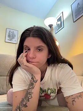 Snapshot of Brutecia2002 chatting on March 3, 2026, 10:55 am Brutecia2002 online show from March 3, 2026, 10:55 am