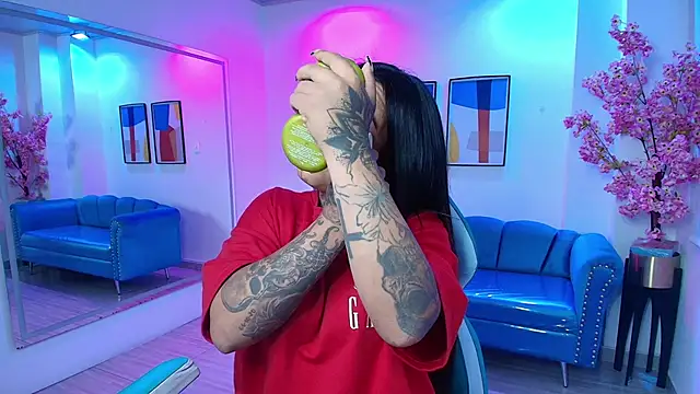 Black roseee online show from March 13, 2026, 3:33 am