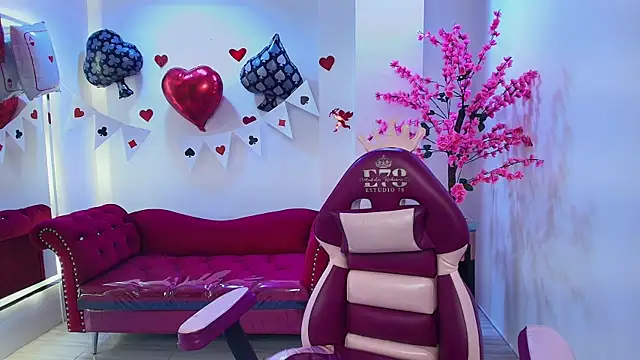 Black roseee online show from February 19, 2026, 3:36 am