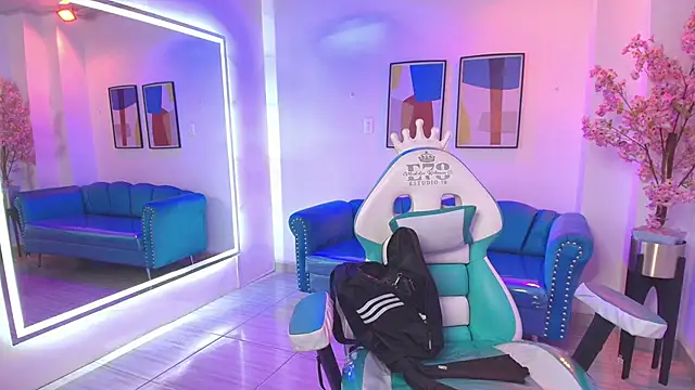 Black roseee online show from April 17, 2026, 3:42 am