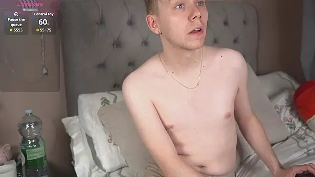 Snapshot of scottishtwink01 chatting on May 29, 2026, 8:15 pm scottishtwink01 online show from May 29, 2026, 8:15 pm