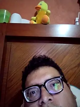 Santiagoqro85 online show from October 8, 2025, 12:50 pm