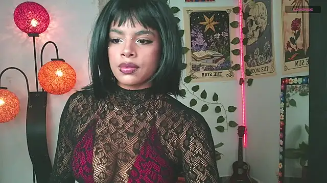 Snapshot of Raven_luv chatting on September 12, 2025, 10:09 pm Raven luv online show from September 12, 2025, 10:09 pm