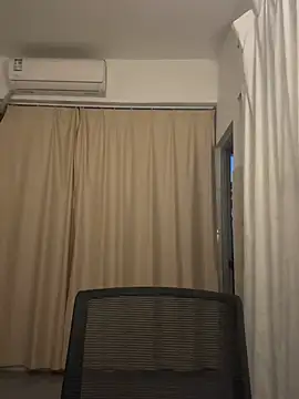 wly2028 online show from January 9, 2026, 12:23 pm