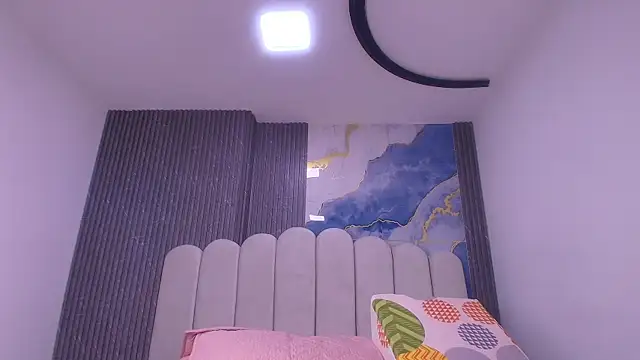 abbyrouss  online show from December 17, 2025, 3:11 am