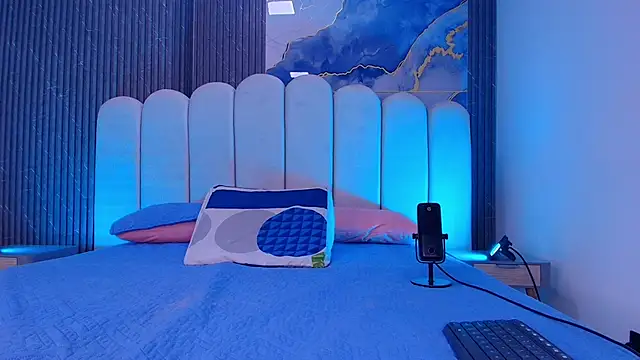 abbyrouss  online show from April 2, 2026, 3:02 am