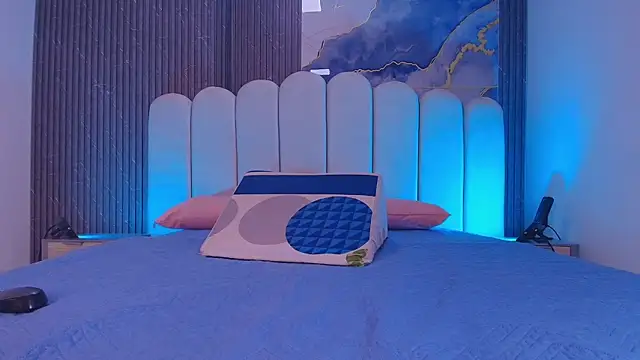 abbyrouss  online show from March 27, 2026, 3:04 am