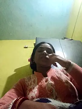 Snapshot of Notyriya7 chatting on December 20, 2025, 5:27 pm Notyriya7 online show from December 20, 2025, 5:27 pm