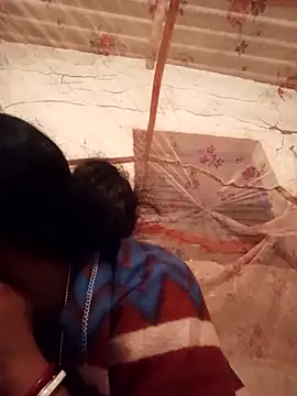 Snapshot of Notyriya7 chatting on February 24, 2026, 10:43 pm Notyriya7 online show from February 24, 2026, 10:43 pm