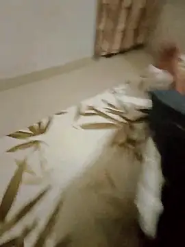 Snapshot of Famit025 chatting on November 23, 2025, 2:27 pm Famit025 online show from November 23, 2025, 2:27 pm