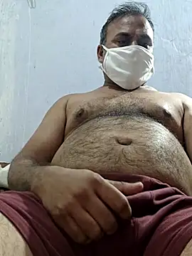 Famit025 online show from March 31, 2026, 4:09 pm