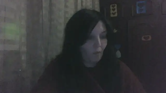 Snapshot of Breezy_88 chatting on October 28, 2025, 6:18 pm Breezy 88 online show from October 28, 2025, 6:18 pm