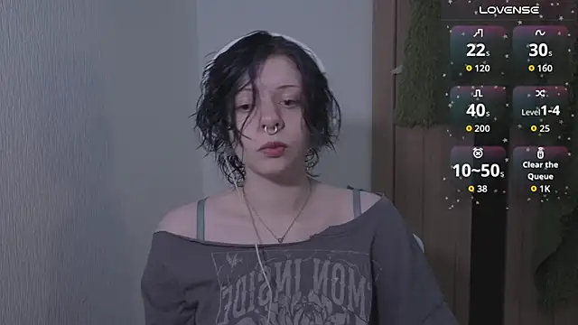 Snapshot of Alice_Zev chatting on July 27, 2026, 11:34 pm Alice Zev online show from July 27, 2026, 11:34 pm