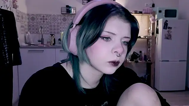 Alice Zev online show from April 1, 2026, 12:24 am