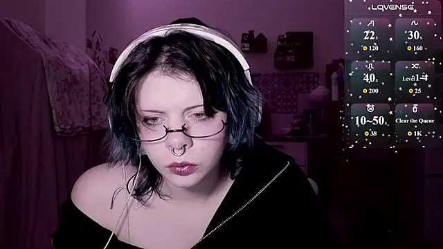 Snapshot of Alice_Zev chatting on February 14, 2026, 2:56 am Alice Zev online show from February 14, 2026, 2:56 am