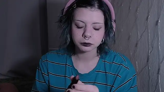 Snapshot of Alice_Zev chatting on March 3, 2026, 12:39 am Alice Zev online show from March 3, 2026, 12:39 am