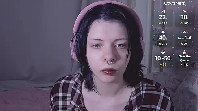 Snapshot of Alice_Zev chatting on July 8, 2026, 10:43 pm Alice Zev online show from July 8, 2026, 10:43 pm