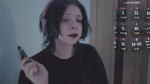 Snapshot of Alice_Zev chatting on July 30, 2026, 11:26 pm Alice Zev online show from July 30, 2026, 11:26 pm