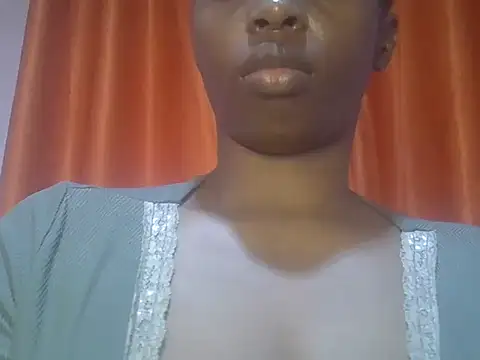 Snapshot of mzozoyi chatting on May 3, 2026, 10:02 pm mzozoyi online show from May 3, 2026, 10:02 pm