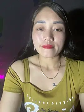 chipp-bong online show from November 8, 2025, 1:03 pm