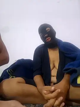 Layd38 online show from October 5, 2025, 7:48 pm