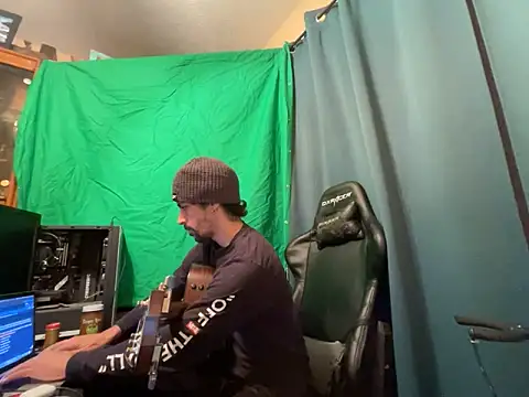 Snapshot of Stringin69 chatting on November 12, 2025, 3:05 pm Stringin69 online show from November 12, 2025, 3:05 pm