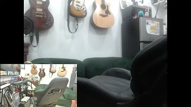 Snapshot of Stringin69 chatting on February 10, 2026, 12:09 am Stringin69 online show from February 10, 2026, 12:09 am