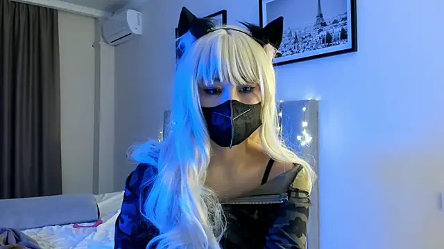 yanyaan online show from March 1, 2026, 8:53 pm