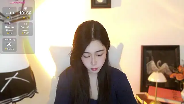 Wfrost0707 online show from November 20, 2025, 6:47 am