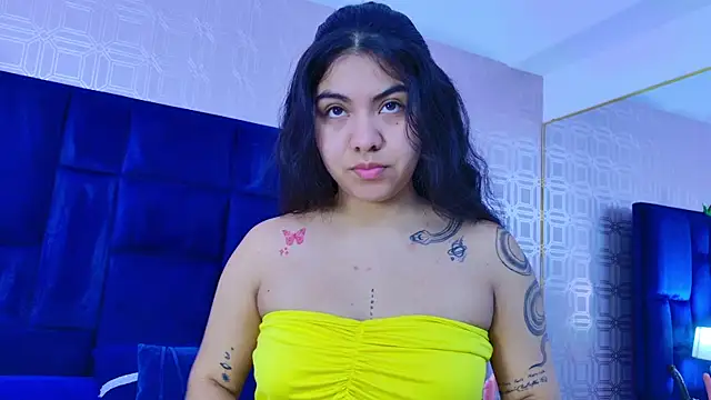Snapshot of Luna_Riddle chatting on October 14, 2025, 12:17 pm Luna Riddle online show from October 14, 2025, 12:17 pm