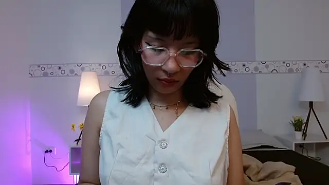 FresaAnix online show from October 12, 2025, 7:37 pm