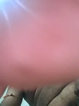 Chanderi19 online show from September 10, 2025, 10:20 pm