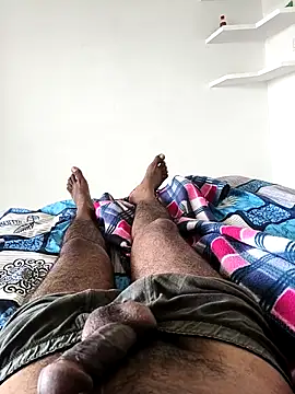 Chanderi19 online show from October 12, 2025, 2:02 am