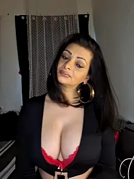 Pillango1212 online show from January 9, 2026, 2:24 pm