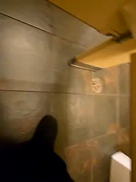 maxelbueno online show from November 16, 2025, 10:35 pm