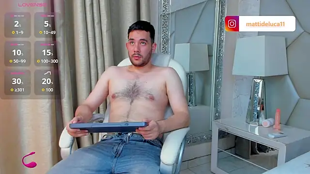 Snapshot of matti_de_lucaa chatting on October 24, 2025, 5:12 pm matti de lucaa online show from October 24, 2025, 5:12 pm