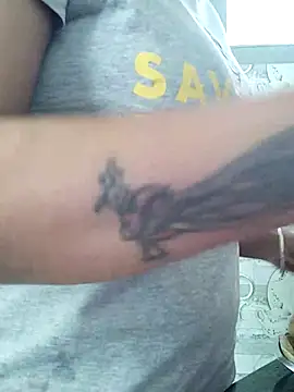 Hot-Pooja25 online show from April 9, 2026, 4:58 am