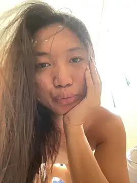 cassie cakes online show from November 18, 2025, 1:43 am