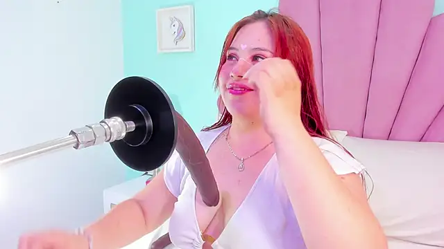 alana glasses online show from November 23, 2025, 12:04 pm