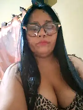 elena lopez24 online show from July 9, 2026, 3:22 pm
