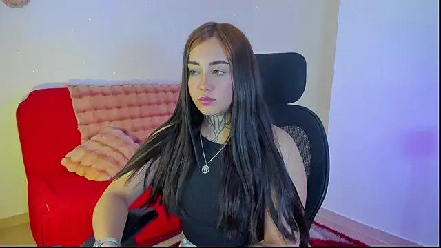 SofiaBermudez online show from November 15, 2025, 4:49 am