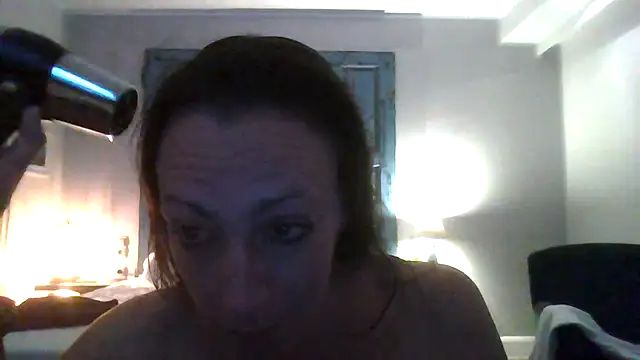 Astrid3 online show from October 16, 2025, 4:26 pm
