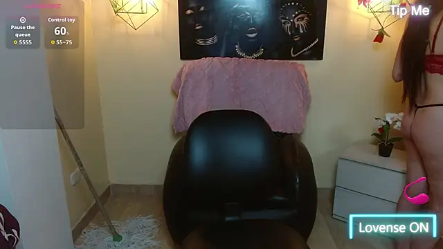 Bom BomXX online show from January 7, 2026, 9:42 pm