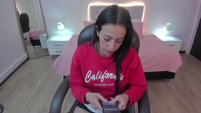 Snapshot of Mariam_Lopez__ chatting on February 27, 2026, 3:40 am Mariam Lopez online show from February 27, 2026, 3:40 am