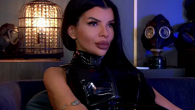 EleniaDevons online show from October 9, 2025, 12:06 pm