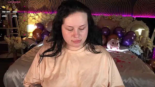 SerahMirabeli online show from February 10, 2026, 7:57 pm