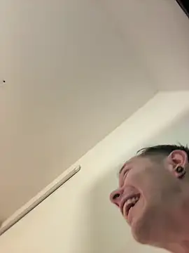 Snapshot of dimitryivanovv chatting on November 3, 2025, 11:36 am dimitryivanovv online show from November 3, 2025, 11:36 am