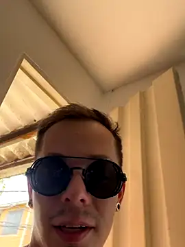 Snapshot of dimitryivanovv chatting on October 4, 2025, 6:42 pm dimitryivanovv online show from October 4, 2025, 6:42 pm