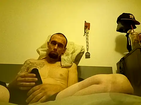 Nocturnal Eros online show from September 14, 2025, 6:47 am